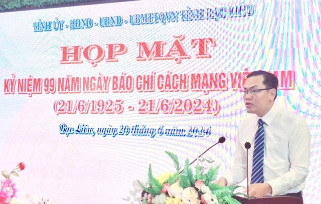 Ông Ngô Vũ Thăng, Phó Chủ tịch UBND tỉnh phát biểu tại buổi họp mặt