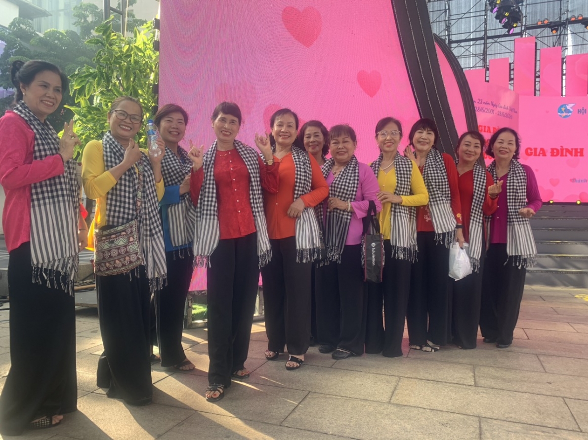 Tuyên dương 50 gương phụ nữ cao tuổi tiêu biểu trong xây dựng gia đình văn hóa, ấm no, hạnh phúc