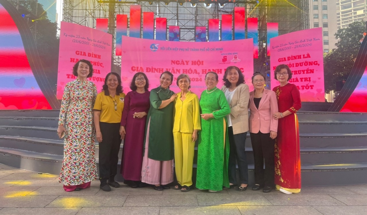 Tuyên dương 50 gương phụ nữ cao tuổi tiêu biểu trong xây dựng gia đình văn hóa, ấm no, hạnh phúc