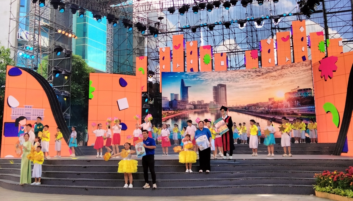 Thiếu nhi Thành phố làm theo lời Bác