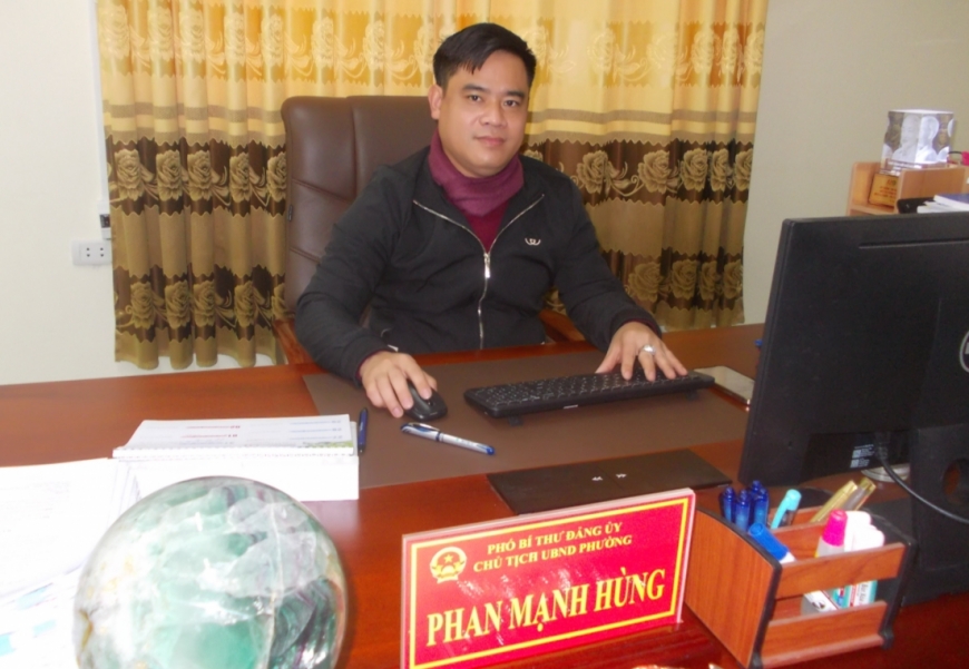 Phó Bí thư Đảng ủy, Chủ tịch UBND phường Đống Đa Phan Mạnh Hùng.
