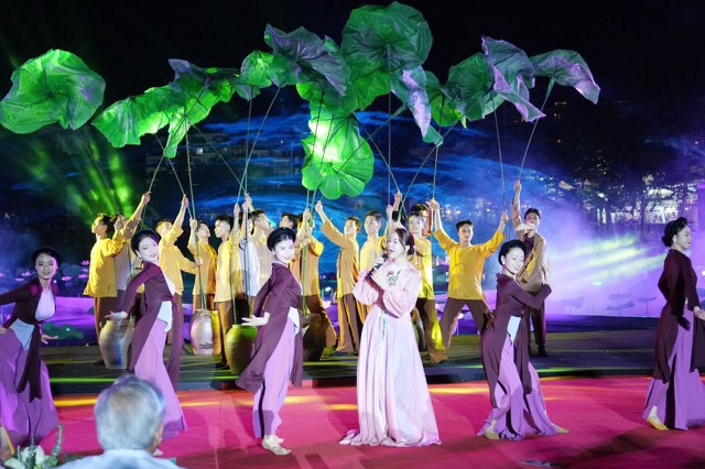 Hoành tráng, hấp dẫn và ấn tượng, phát huy giá trị của Sen