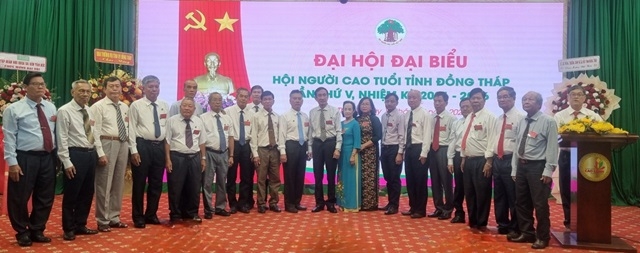 Ban Chấp hành Hội NCT tỉnh Đồng Tháp, nhiệm kì 2021-2026 ra mắt Đại hội