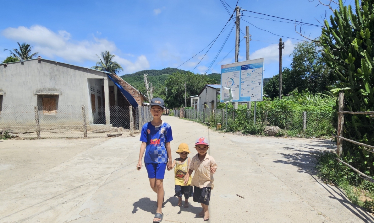 Tỉnh Bình Định: Làng Canh Giao đã có điện, đường