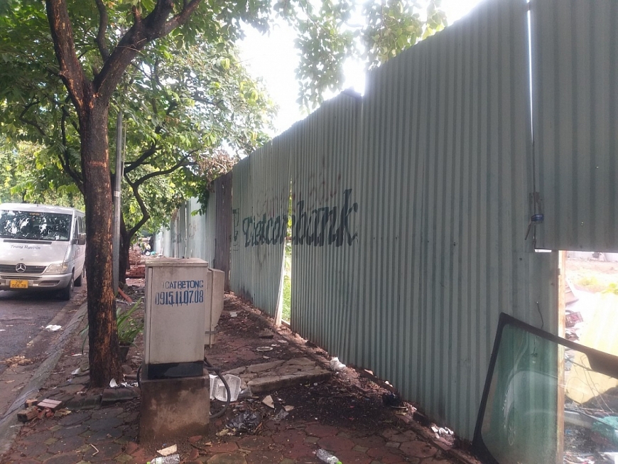 Được gia hạn, dự án chậm tiến độ của Vietcombank rục rịch dọn cỏ