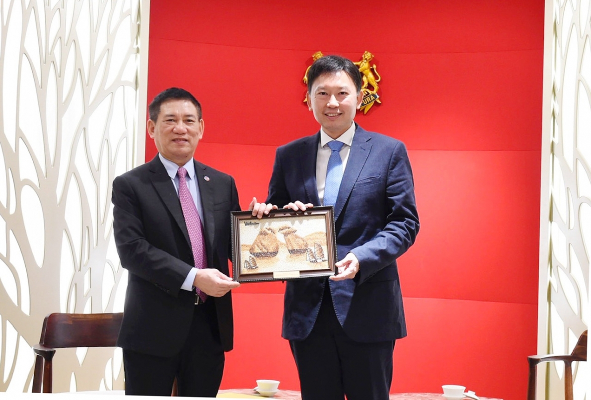 Bộ trưởng Hồ Đức Phớc làm việc với Bộ trưởng thứ hai, Bộ Tài chính Singapore Chee Hong Tat