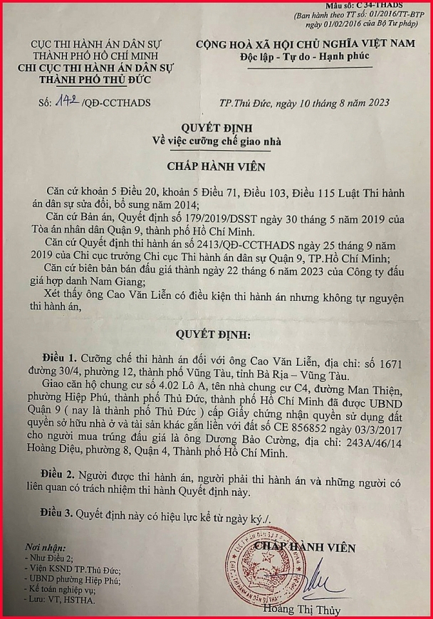 Quyết định cưỡng chế giao căn hộ A402, lô C4, chung cư C3, C4, đường Man Thiện, phường Hiệp Phú đối với ông Cao Văn Liễn.