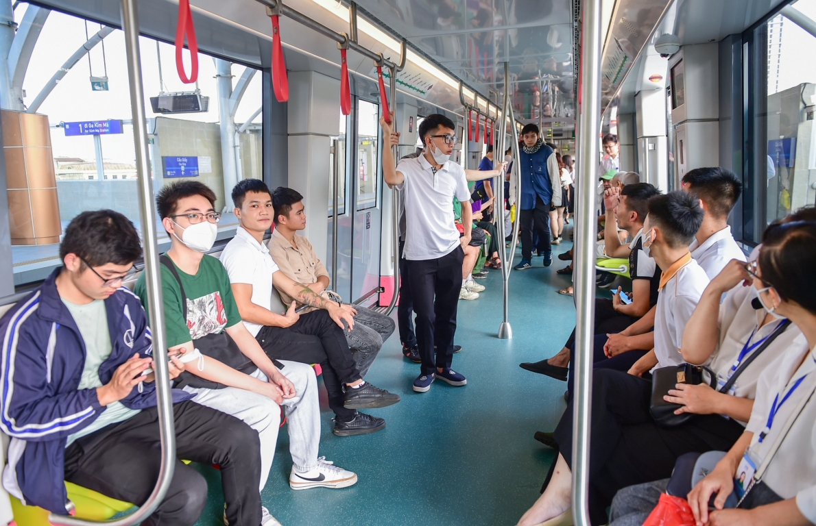 Metro Nhổn – Ga Hà Nội đi vào vận hành đoạn trên cao, miễn phí vé 15 ngày đầu
