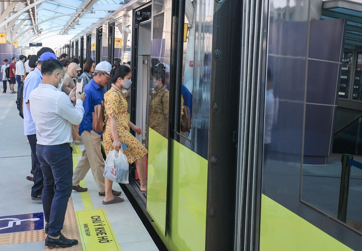 Metro Nhổn – Ga Hà Nội đi vào vận hành đoạn trên cao, miễn phí vé 15 ngày đầu