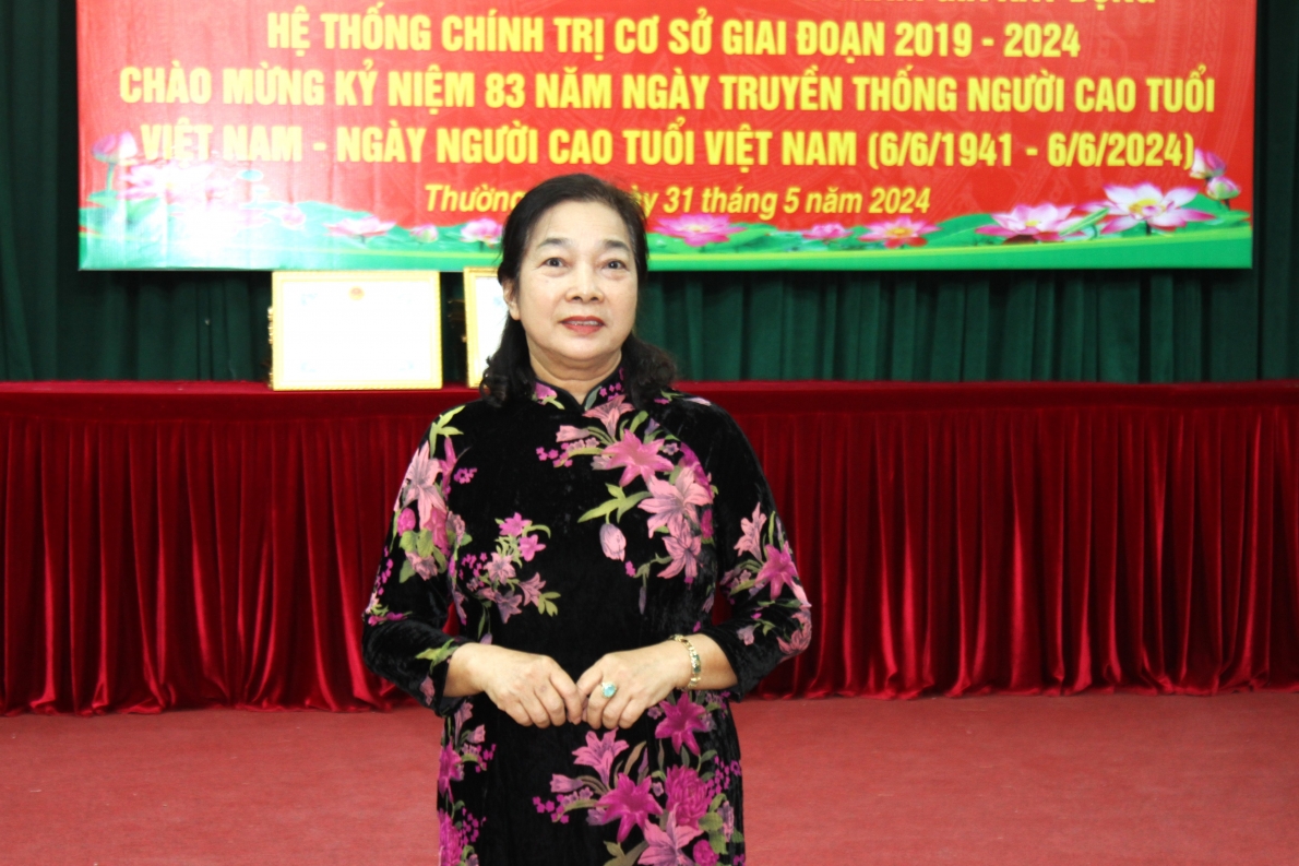 Bà Nguyễn Thị Nhâm tham dự Hội nghị Biểu dương NCT tiêu biểu xây dựng hệ thống chính trị cơ  sở huyện Thường Tín giai đoạn 2019-2024