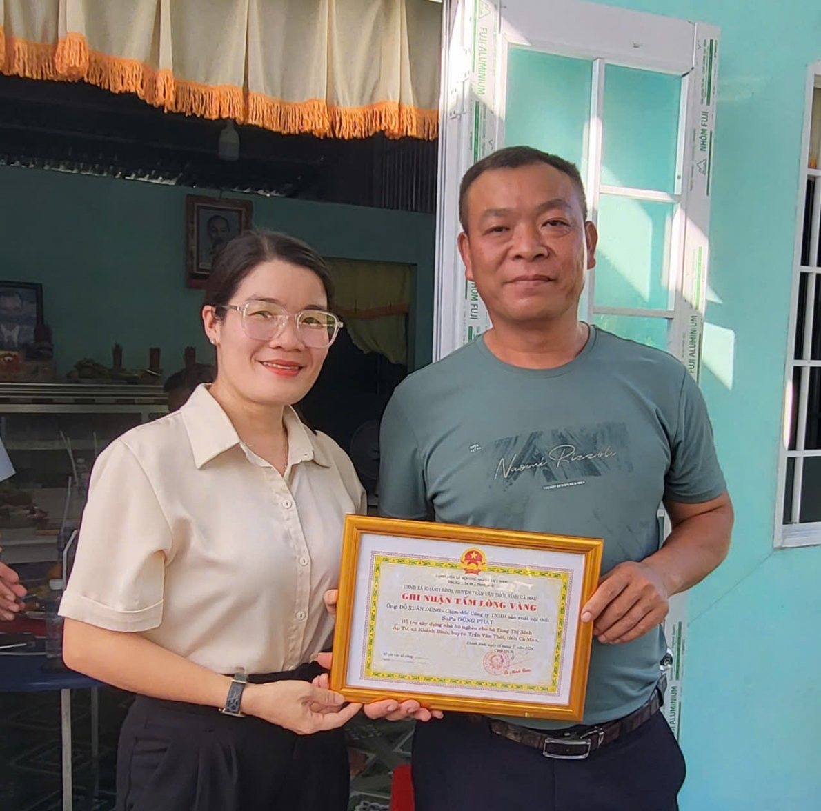 Trao tặng nhà ở cho gia đình NCT nghèo ở ấp Tư, xã Khánh Bình