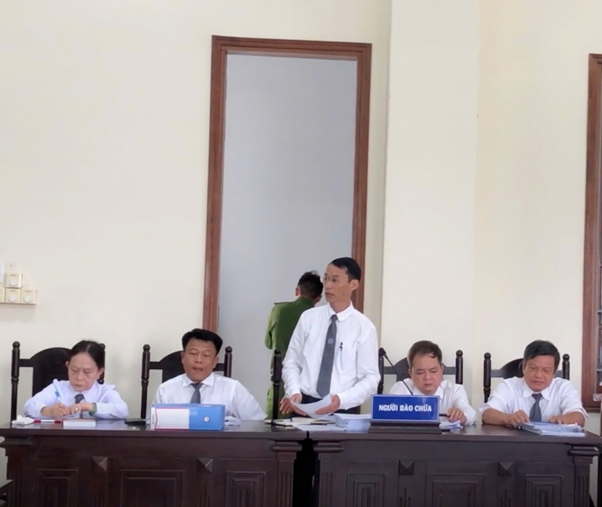 Bị cáo Nguyễn Huỳnh Đạt Nhân yêu cầu thu thập đủ hồ sơ thẩm định giá từ các cấp