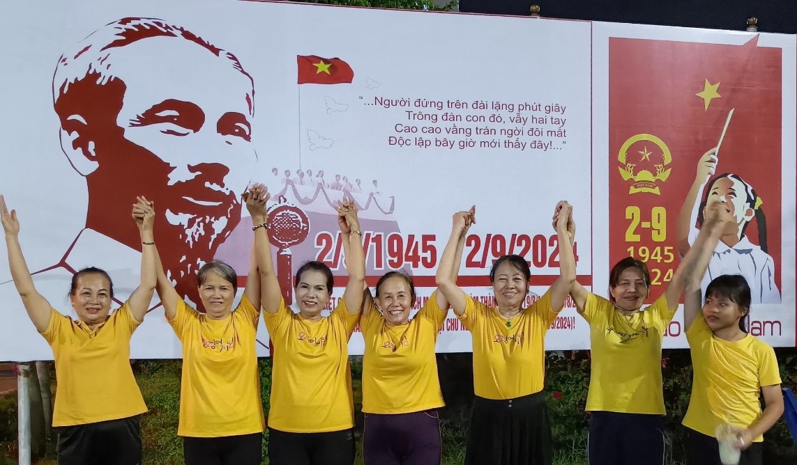 Tỉnh Bình Định: CLB Mai Vàng Đất võ nêu gương sáng NCT làm đẹp cho đời