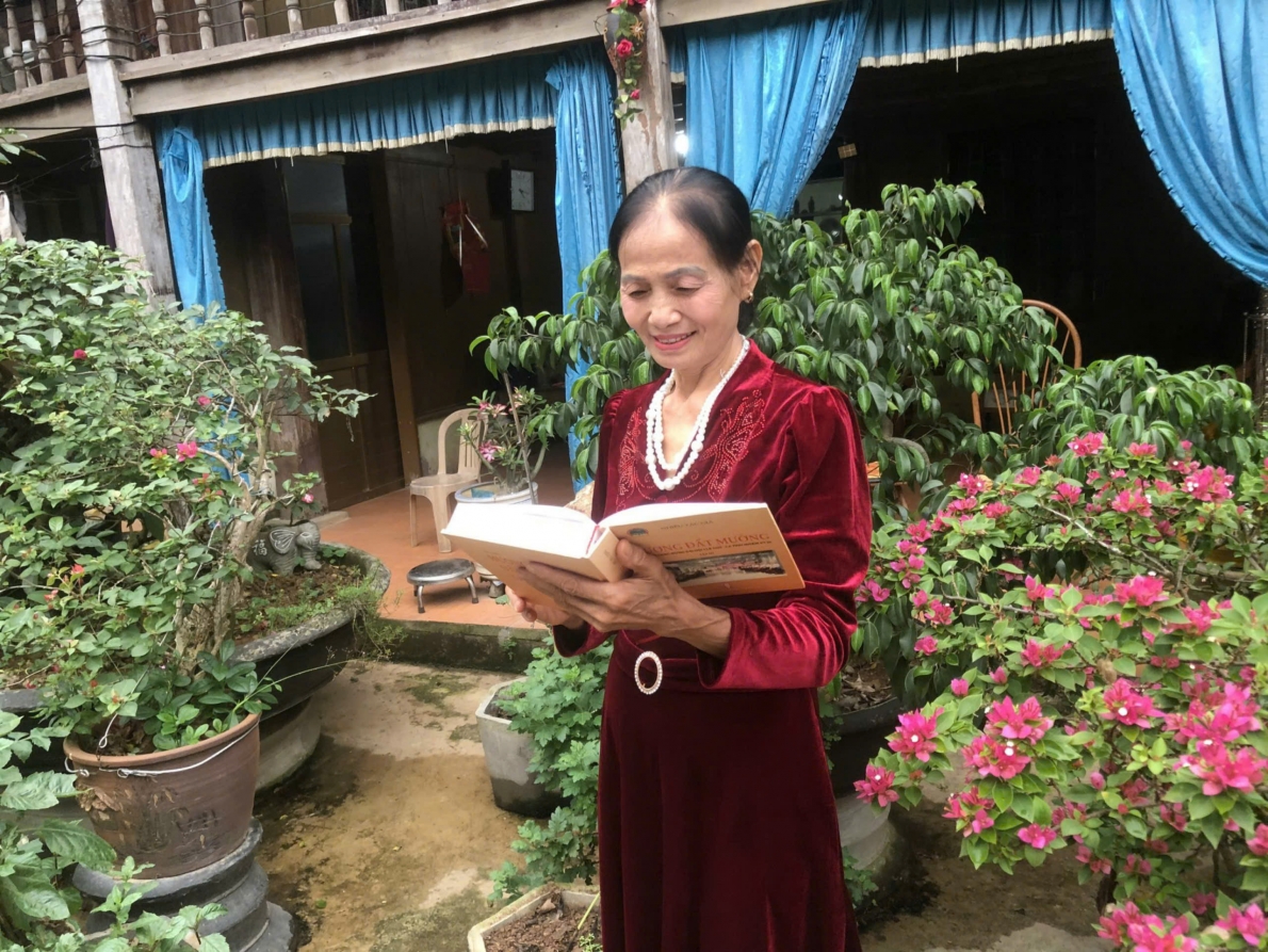 Bà cựu giáo chức đa tài…