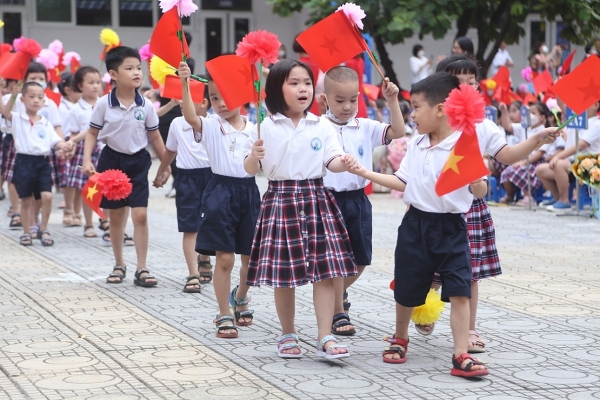 Nhẹ nhàng vui tươi ngày khai giảng