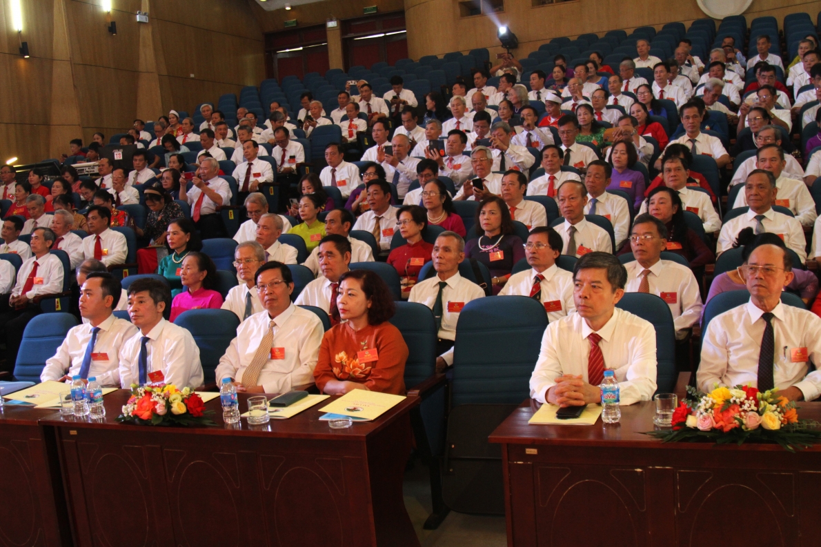 Các đại biểu tham dự phiên thứ nhất Đại hội thành lập Hội NCT TP Hà Nội