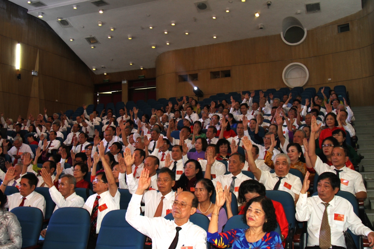 Các đại biểu tham dự phiên thứ nhất Đại hội thành lập Hội NCT TP Hà Nội