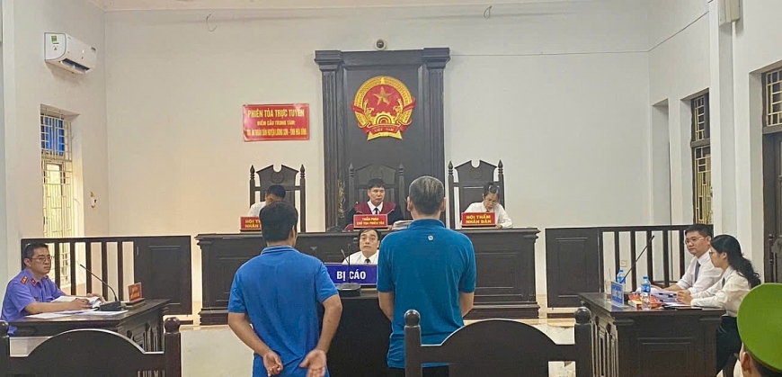 Quang cảnh phiên tòa sơ thẩm ngày 12/8/2024 tại TAND huyện Lương Sơn.