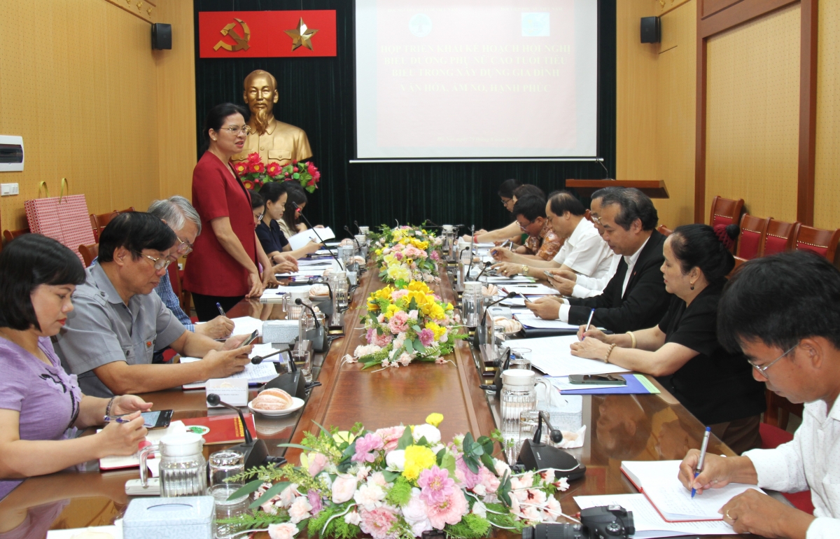 Chủ tịch Hội LHPN Việt Nam Hà Thị Nga phát biểu