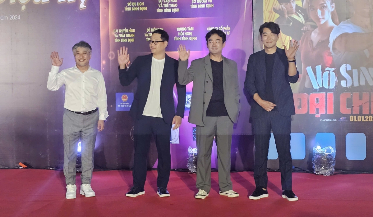 Hàng ngàn khán giả thưởng thức Đại nhạc hội “Đôi cánh diệu kỳ”