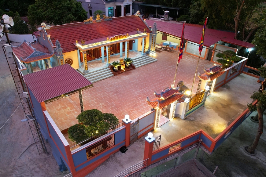       Toàn cảnh từ đường dòng họ Vũ đả tượng xã Hiệp Hòa, thị xã Quảng Yên - Quảng Ninh.