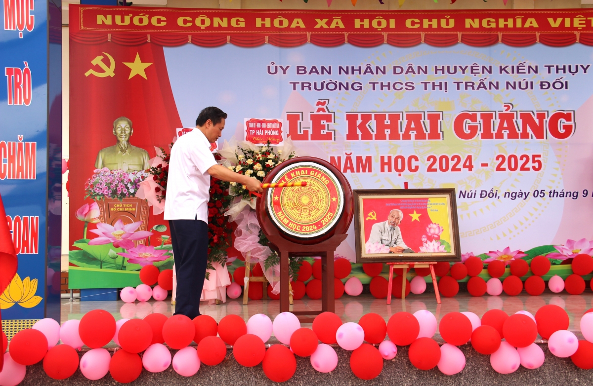 Trường THCS Thị trấn Núi Đối (Hải Phòng): Tưng bừng ngày hội khai trường, đón năm học mới
