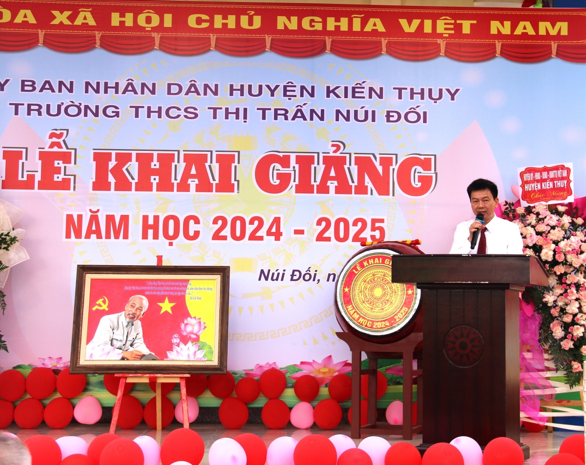 Trường THCS Thị trấn Núi Đối (Hải Phòng): Tưng bừng ngày hội khai trường, đón năm học mới