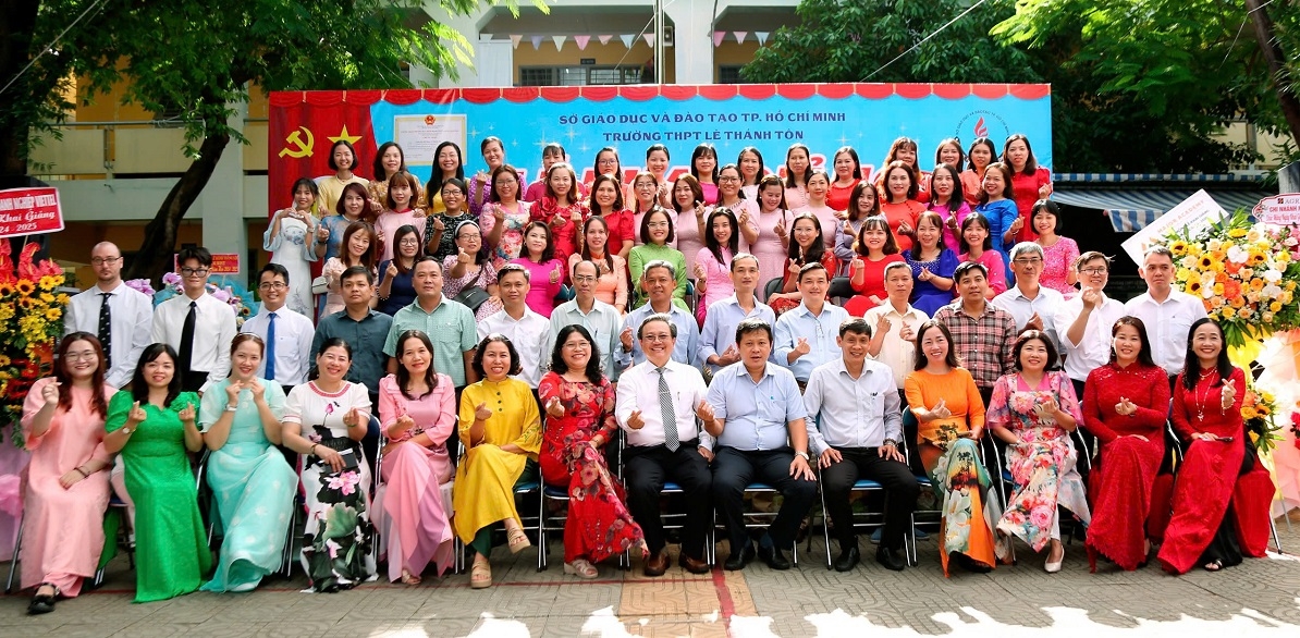 TP. Hồ Chí Minh: Trường THPT Lê Thánh Tôn khai giảng năm học mới 2024 – 2025