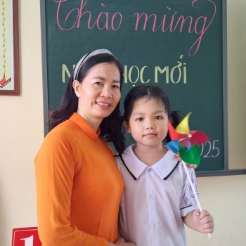 Hải Phòng: Hàng trăm nghìn học sinh hân hoan trong ngày tựu trường