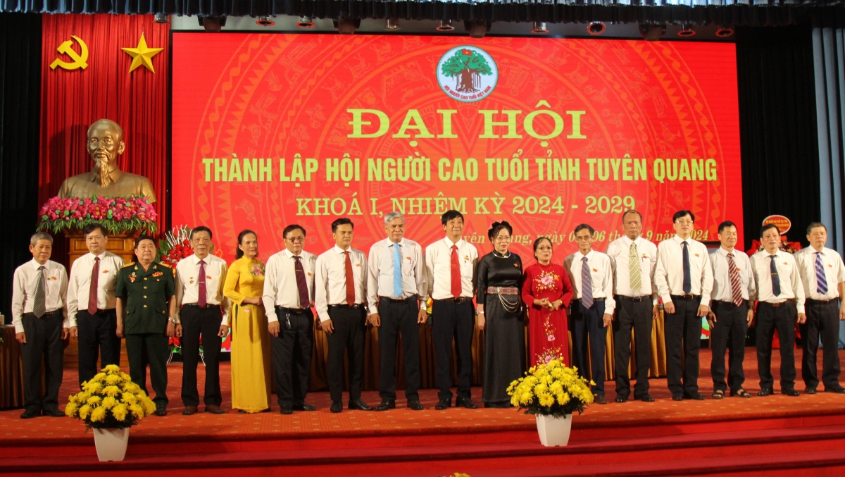 Ban Chấp hành Hội NCT tỉnh Tuyên Quang ra mắt Đại hội