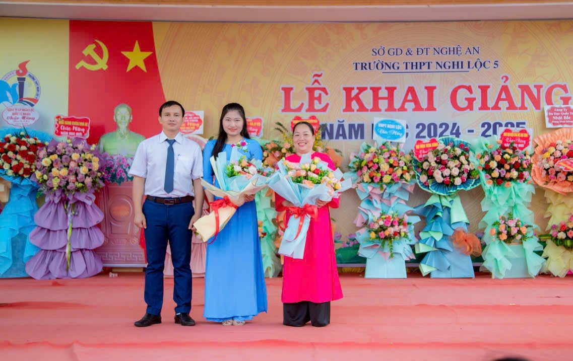 Vượt khó nâng cao chất lượng dạy và học