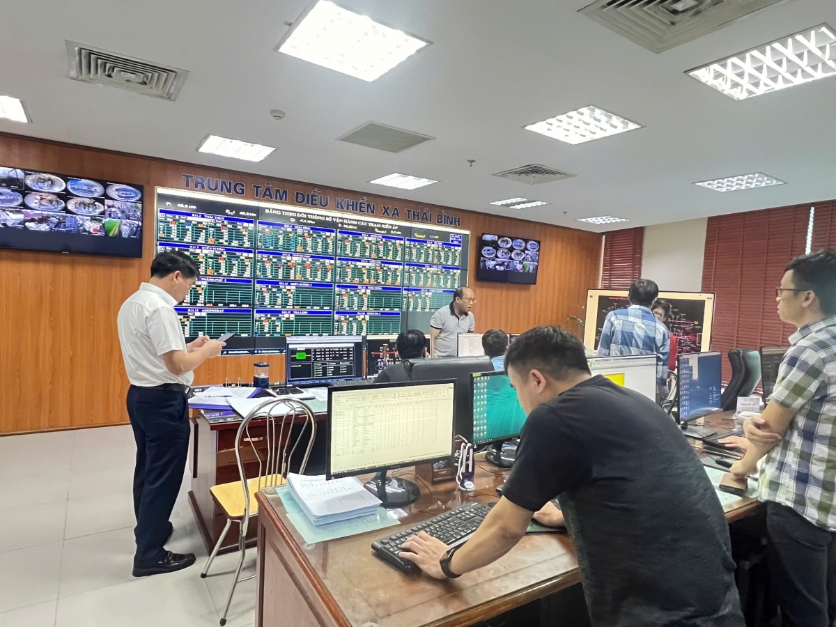 Tổng công ty Điện lực miền Bắc thông tin về ảnh hưởng của cơn bão số 3 đến lưới điện