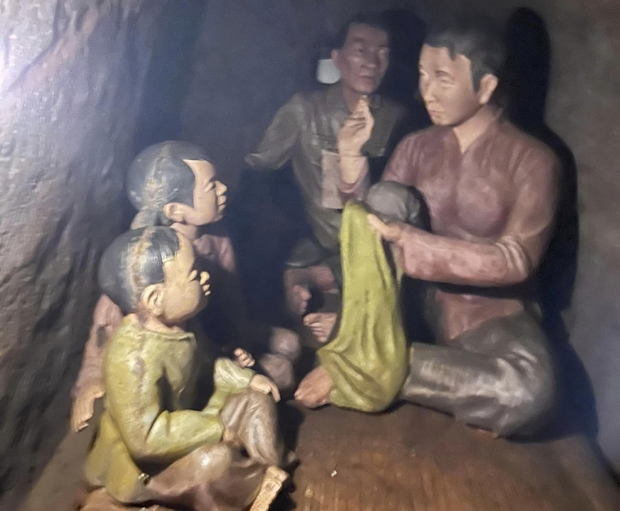 Chuyện kể trong lòng đất mẹ