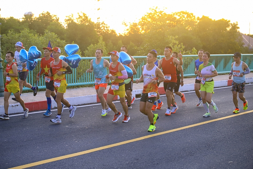 400 HDBank Runners toả sáng trên 