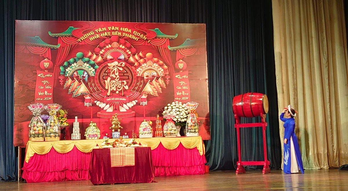 TP. Hồ Chí Minh: Các nghệ sĩ dâng hương Tổ Nghiệp Sân khấu lần thứ 14