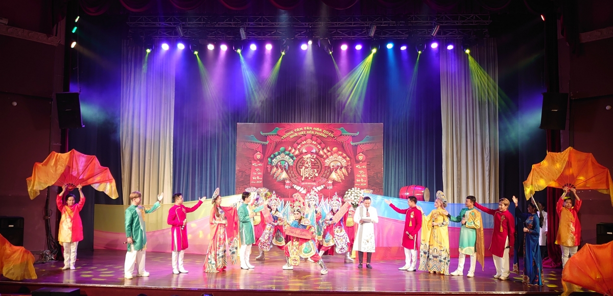 TP. Hồ Chí Minh: Các nghệ sĩ dâng hương Tổ Nghiệp Sân khấu lần thứ 14