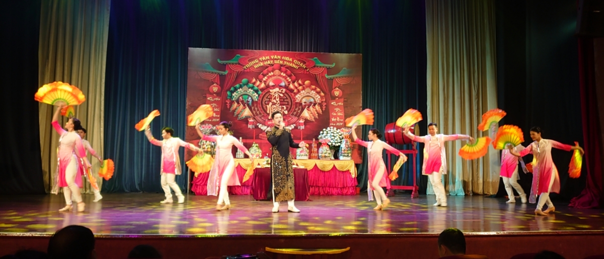 TP. Hồ Chí Minh: Các nghệ sĩ dâng hương Tổ Nghiệp Sân khấu lần thứ 14