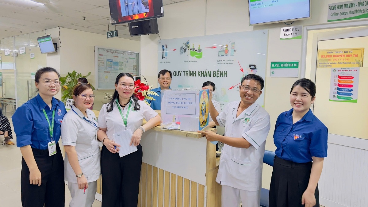 Chung tay ủng hộ các gia đình bị ảnh hưởng, thiệt hại do bão lũ