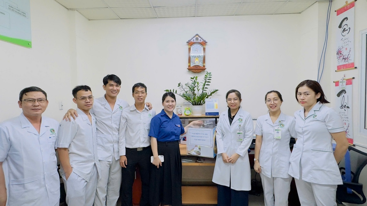 Chung tay ủng hộ các gia đình bị ảnh hưởng, thiệt hại do bão lũ