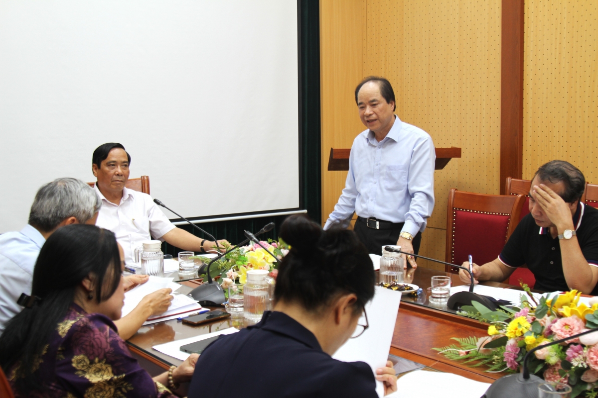 Phó Chủ tịch Thường trực Trương Xuân Cừ phát biểu