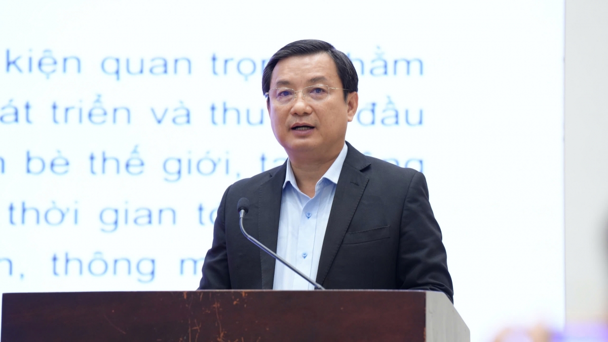 Ông Phạm Trọng Nhân, Giám đốc Sở Kế hoạch và Đầu tư tỉnh Bình Dương thông tin với báo chí.