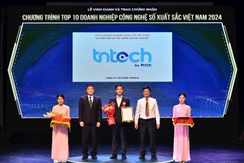 TNTech được vinh danh tại chương trình Top 10 DN Công nghệ số xuất sắc Việt Nam năm 2024