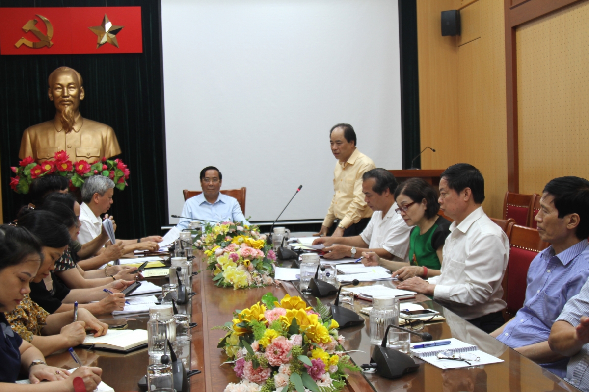 Phó Chủ tịch Thường trực Trương Xuân Cừ phát biểu