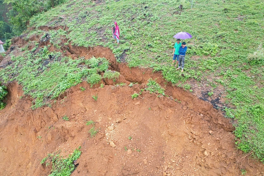 Mưa lũ gây ngập hàng trăm hecta lúa, sơ tán hơn 3.000 hộ dân ở Thanh Hóa