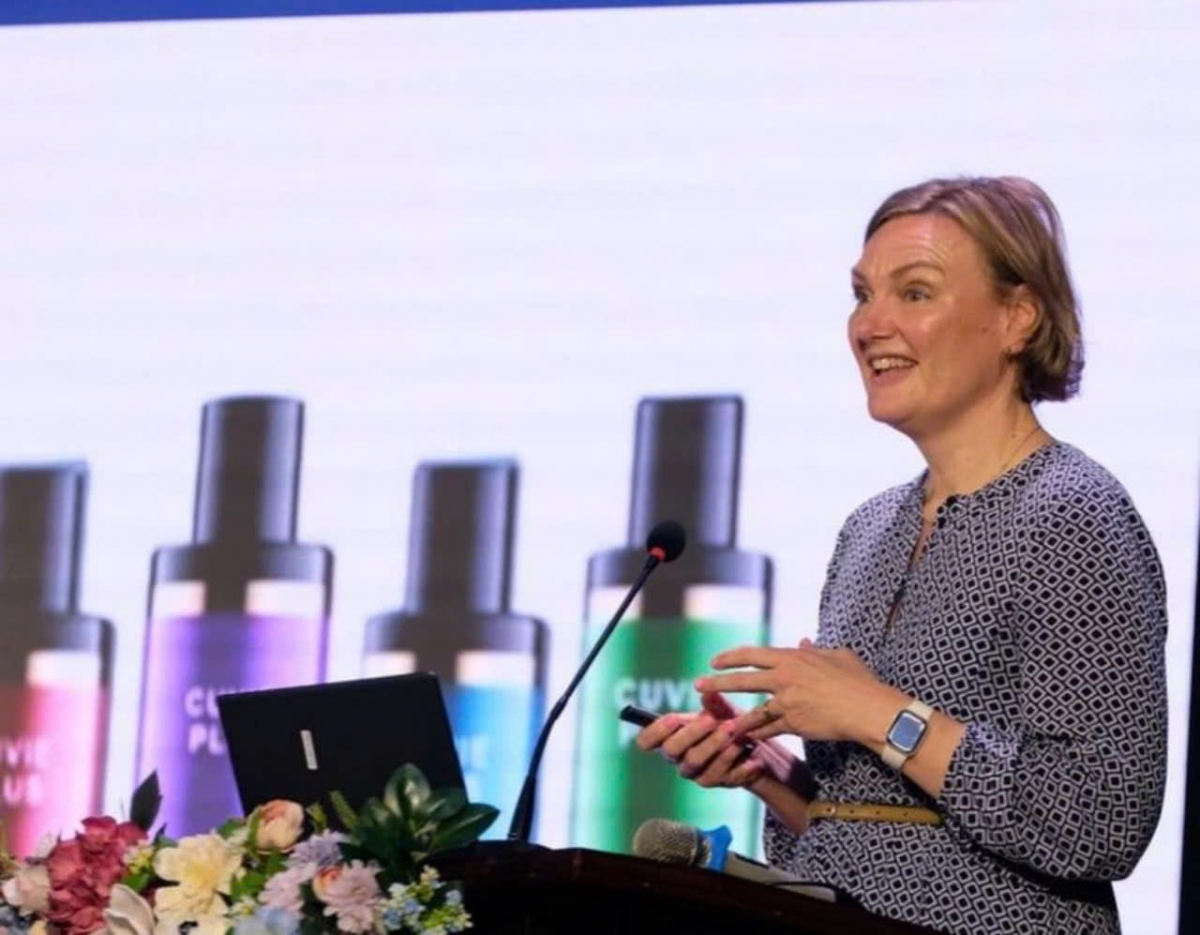 Các chuyên gia quốc tế khuyến cáo Việt Nam cần sớm đối phó với “đại dịch” thuốc lá mới