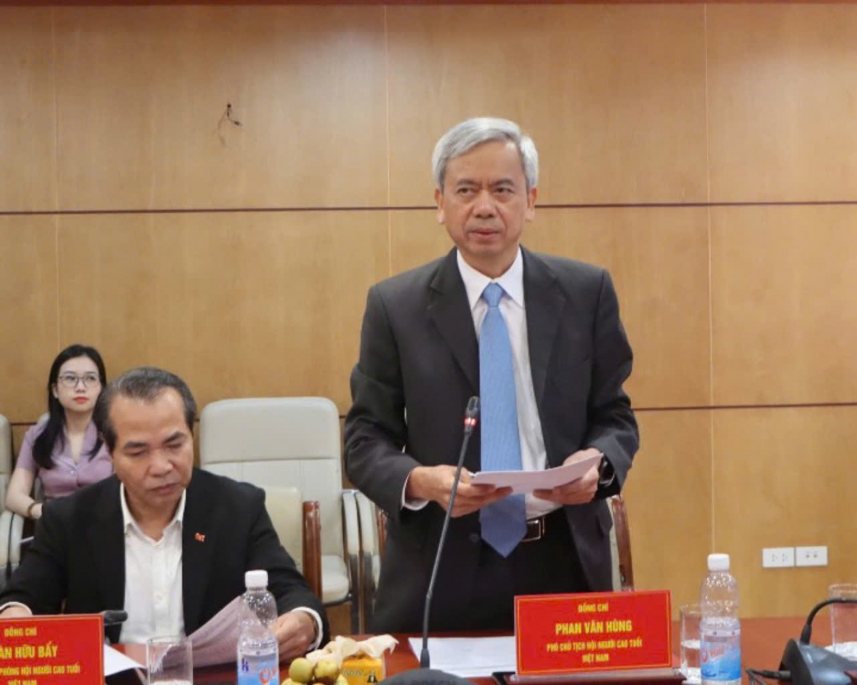 Tạo điều kiện để NCT được tiếp cận, hưởng thụ các dịch vụ y tế với chất lượng tốt