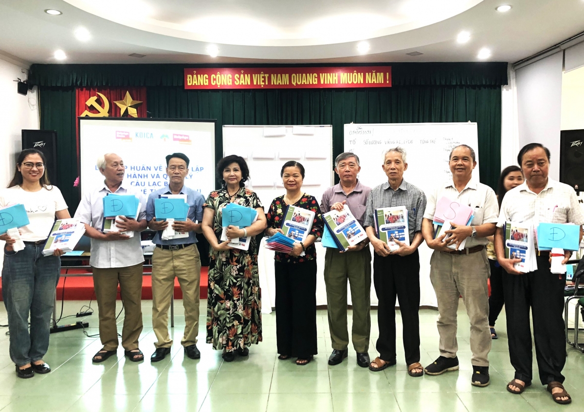 Già hóa cùng phẩm giá: Tăng cường Hệ thống Hỗ trợ và Chăm sóc NCT trên toàn thế giới