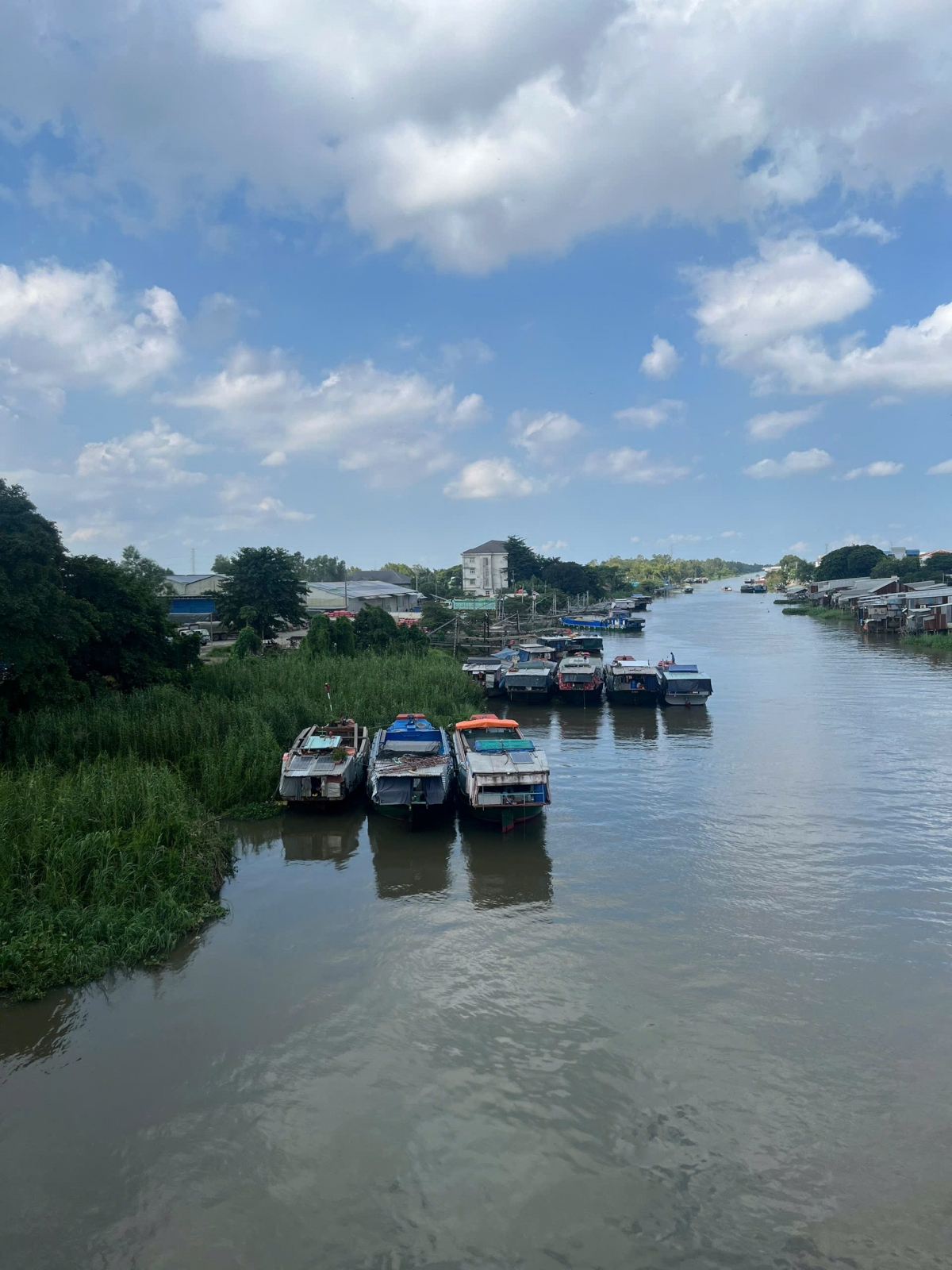 200 năm, một dòng kênh