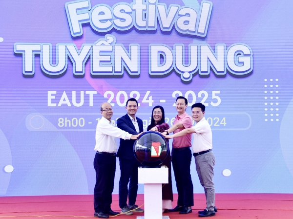 Hàng nghìn người dự Festival tuyển dụng ở Hà Nội, cơ hội lớn của sinh viên