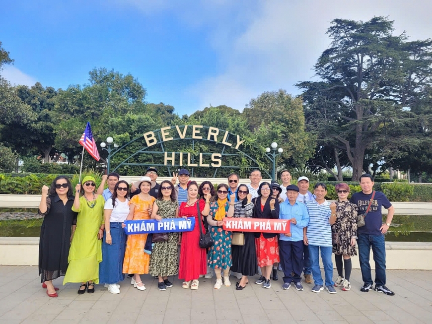 Hành trình Tour khám phá xứ Cờ hoa